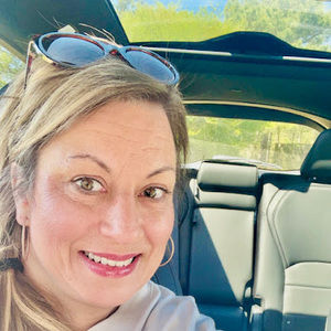 Meet your Posher, Jennifer